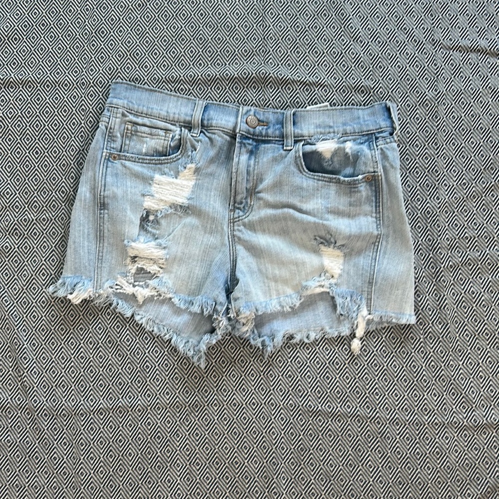 Old Navy Boyfriend Mid-Rise Jean Shorts
